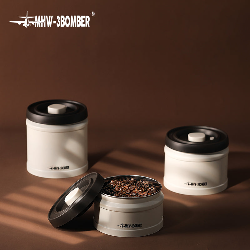 Vacuum sealed canister